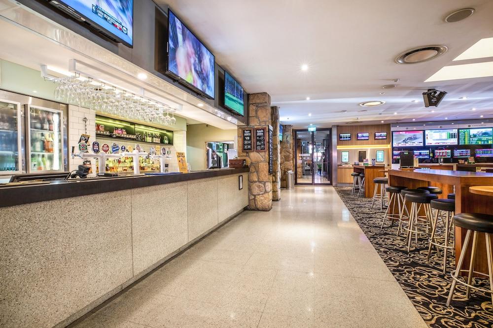 Nightcap At The Ranch Hotel Macquarie Park Exteriör bild