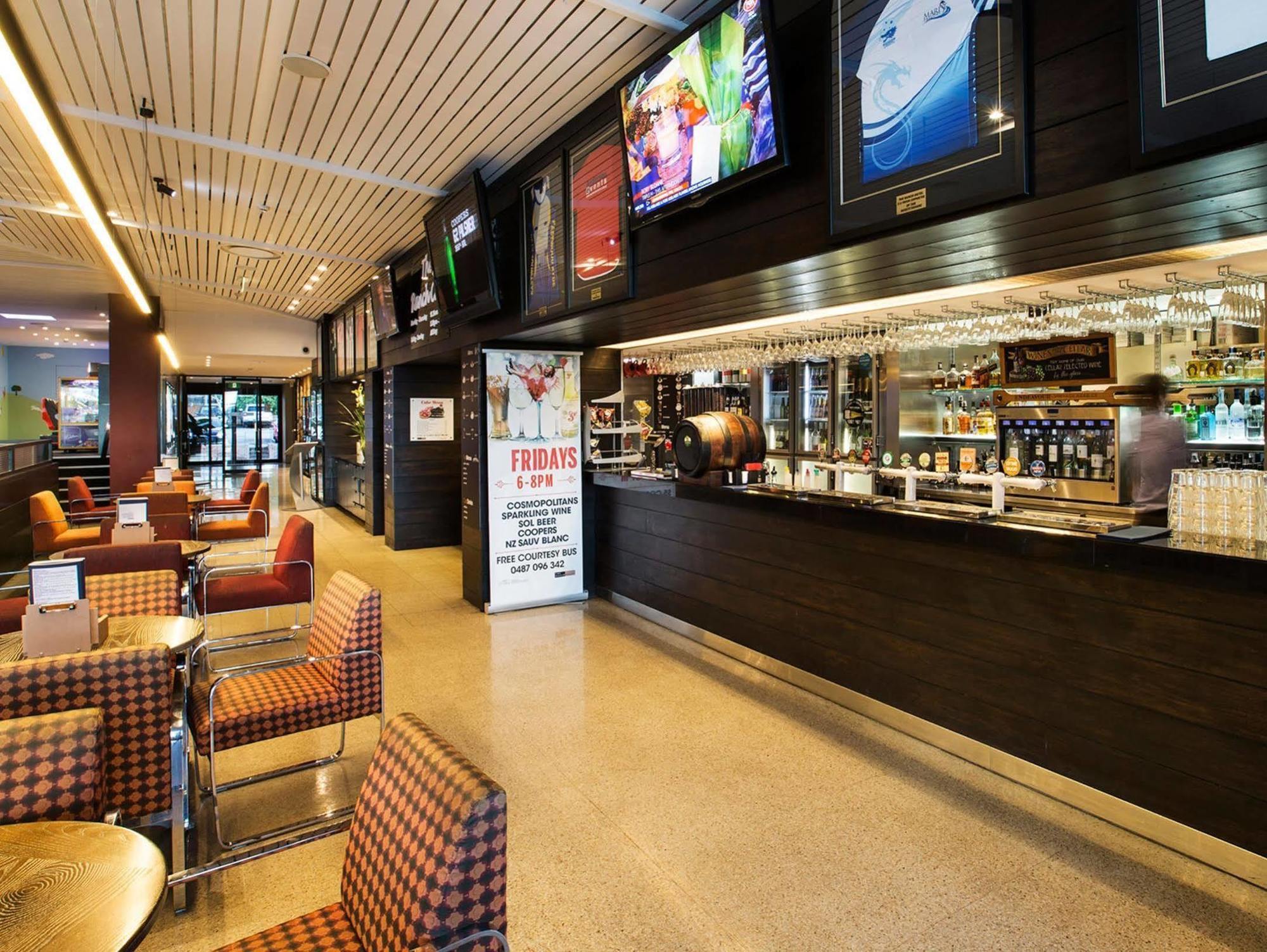Nightcap At The Ranch Hotel Macquarie Park Exteriör bild